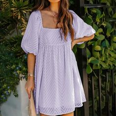 This Mini Dress Is Too Cute To Pass Up Square Neckline Girly Puffed Sleeves That Can Be Worn On Or Off The Shoulder Babydoll Swing Silhouette Very Comfortable And Lightweight Soft Textured Lining A Beautiful Shade Of Lilac Purple Pair This With Heels To Complete Your Look 100% Polyester Pit To Hem Measurement: Approx 24.75 Inches Sleeve Length: Approx 13 Inches Never Worn And Still In Original Packaging Full Sleeves Dress, Babydoll Style Dress, Babydoll Dresses, Short Pollera, Babydoll Mini Dress, Blue Dress Short, Chiffon Dresses, Dress Bohemian, Dress Flowy