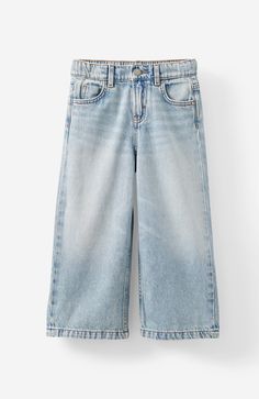 The Super Baggy Jean is one of our best-selling boys baggy jean Featuring a button fly closure, belt loops and pocket styling, these pants can be worn with anything. Denim styling Baggy fit Button closure Jeans For Kids, Boys Denim Jeans, Denim Styling, Baggy Jean, Denim Inspiration, Boys Denim, Outfit Jeans, Clothing Pants, Jeans Kids