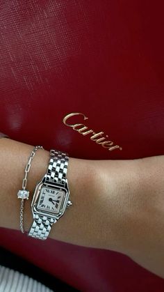 Sekonda is one of the most and best look a like cartier watch - linked below Birkin Mom, Cartier Panthere, Luxe Jewelry, Dope Jewelry, Cartier Watch, Classy Jewelry, Jewelry Lookbook, Stacked Jewelry, 가을 패션