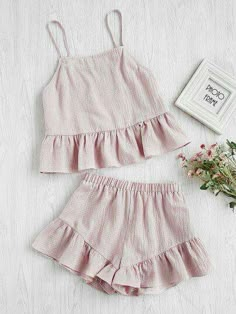 conjuntos juveniles Top With Shorts, Lingerie Outfits, Sleep Wear, Home Wear, Short Pajama Set, Pyjama Set, Cami Top, Pajamas Women