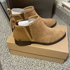 Nwt Women’s Ugg Mcclaire Ankle Boot. Never Worn In Excellent Condition. Casual Ankle-high Booties With Suede Lining, Ugg Shoes Women, Womens Uggs, Bootie Boots, Ankle Boot, Ankle Boots, Women Shoes, Boots, Women Shopping