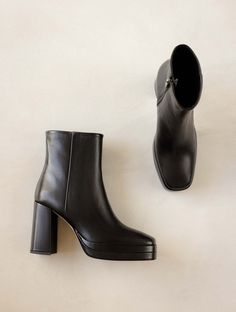 Adèle Passion Black - Platform ankle boots with high heels in black leather Women Heel Boots, Platform Ankle Boots, Black Platform, Black Colour, Adele, Womens Heels, Clothes Pins, Winter Season, Heeled Boots