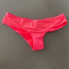 Like New Pink Summer Bottoms For Pool, Summer Pink Bottoms For Pool, Casual Pink Swimwear For Pool, Pink Beachwear Bottoms For Pool, Pink Brief Bottoms For Pool, Pink Pool Brief Bottoms, Pink Stretch Summer Swimwear, Stretch Pink Summer Swimwear, Pink Brief Bottoms For Vacation