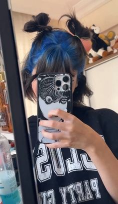 Colorful Shadow Root, Shadow Root Colored Hair, Blue Hair Black Roots, Blue Roots Black Hair, Didem Acar, Nail Art Designs Simple, Punky Hair