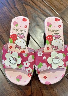 Sanrio Sandals, Glenn Y Maggie, Hello Sanrio, Kawaii Shoes, Funky Shoes, Girly Shoes