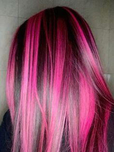 Pink Hair Streaks, Bright Pink Hair, Skunk Hair, Pink Hair Dye, Hot Pink Hair, Hair Color Streaks, Dyed Hair Inspiration