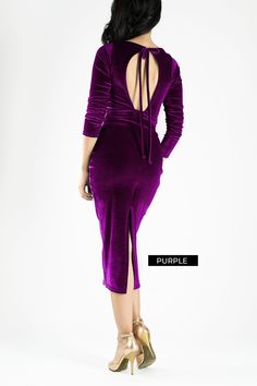 This gorgeous ''Maeve'' velvet tango dress includes a round back with two straps to be tied together. It holds a fitted cut, giving it a feminine touch, and has a back opening to provide you with freedom of movement. The dress also has a boat neckline and is tailored with stretch velvet. Offering you comfort along with elegance, this is a must have dress. It can be worn for dancing or any special occasion, like New Years Eve or a Christmas Party. Available in different colors! Details: - Bust lined. - Front length: 110 cm/ 43.3 in (from the shoulder to the hem). If you need a different length, contact me when you place your order. - Back length: 110 cm/43.3 (from the shoulder to the hem) - Back slit: 30cm /11.8 in Slight variations may occur in the measurements. The model is 160cm/5' 3" ta Cocktail Velvet Midi Dress, Velvet Midi Party Dress, Evening Velvet Midi Dress, Velvet Midi Dress For Cocktail, Elegant Velvet Midi Dress For Party, Fitted Velvet Midi Dress For Cocktail, Fitted Velvet Dress For Holiday Party, Fitted Velvet Holiday Party Dress, Party Velvet Midi Dress