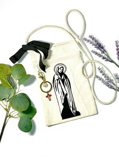 _These Beautiful Bags of our lady of Fatima  are made to Perfection, very durable, very soft  _Makes a great gift for your loved once.  _Comes with a different key chains. Custom Rosary, Newborn Socks, Gifts Bags, Lady Of Fatima, Crochet Booties, Simple Gifts, Mother Mary, Gifts Birthday, Baby Booties