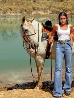 Jordan Country Outfits, Mexico Rancho Aesthetic Outfits, Cowgirl Boots Outfit Fall Jeans, Cute Ranch Outfits, Indigenous Outfit Ideas, Rodeo Cowgirl Outfits, Bull Riding Outfit Women, Ranchero Aesthetic, Ranch Style Outfits