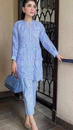 Summer Kurta Design For Women, Chikenkari Dress Ideas Pakistani, Chikan Dress Design, Chikenkari Dress Ideas, Hakoba Kurta Designs, Chicken Dress, Chikankari Kurta