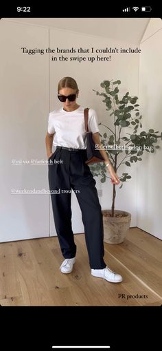 Outfit Informal, Classic Chic Style, Classy Street Style, Summer Office Outfits, Minimal Wardrobe, Classic Style Outfits, Effortless Outfit, Trip Outfits, Weekly Outfits