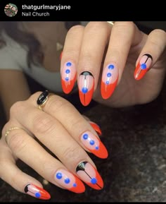 Retro Color Nails, Simple Funky Nail Designs, Mid Century Nail Art, Mid Century Modern Nails, Bauhaus Nails, Vintage Inspired Nails, Mcm Nails, Graphic Nail Designs, Edgy Nail Art