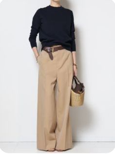 Wide Leg Pants Outfit Casual, Wide Pants Outfit, Style Wide Leg Jeans, Best Winter Outfits, Simply Dress, Classy Work Outfits, Easy Trendy Outfits, Casual Chic Outfit, Midi Skirts