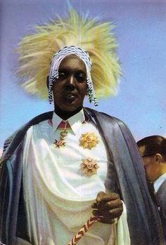 Africa | Mutara Rudahigwa, King of Rwanda, awaits the arrival of King Baudouin (Belgium).  ca. 1955. || Scanned old postcard African Kings, African Life, Famous Black