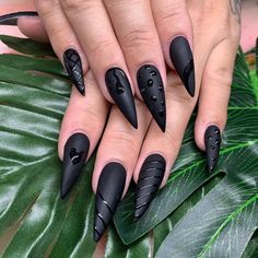 Matte Black Nails Design Stilettos, Black Nail Designs Matte And Gloss, Nails Black Matte Design, Mat Black Nails Design, Matte Black Nails Almond Shape, Soft Black Nails, Matte Black Acrylic Nails Designs, Matte Black Nails With Glossy Design, Almond Black Acrylic Nails