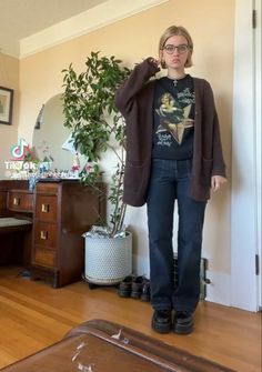 Button Up With Long Sleeve Underneath, Whimsigoth Teacher Outfit, Whimsigoth School Outfits, Sporty Grunge Outfits, Thriftcore Outfits, Grunge Band Outfits, Grunge Teacher Outfits, Fall Thrift Outfits, How To Style Overalls