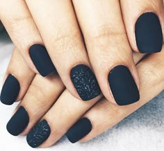 Black Gel Nails Matte, Dip Powder Nails Black Tips, Dipped Nails Black, Matte Black Dip Nails, Black Dipped Nails, Black Dip Nails, Black Fingernails, Black Matte Nails, Matt Nails