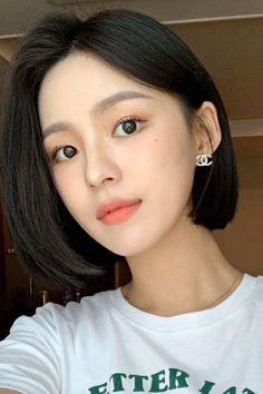 Blunt Korean Bob Hairstyles Korean Women Short Hair, Bob Haircuts For Asian Women, Korea Short Hairstyle, Short Korean Hairstyles For Women, Korean Hairstyles Women Short, Bob Hairstyles For Asian Women, Asian Short Hair Bob, Short Hairstyle Asian Women, Asian Bob Hairstyles