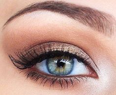 Light brown shimmery smokey eye. I love how it brings out the eye colour and looks so soft and romantic. Eye Look For Blue Eyes, Make Up Blue Eyes, Make Up Blue, Looks Pinterest, Brown Eyeshadow, Eye Look