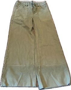 Vintage Wide Leg Cargo Pants For Summer, 90s Style Full Length Cargo Pants For Spring, 90s Style Full-length Cargo Pants For Spring, 90s Style Wide Leg Cargo Pants For Spring, 90s Style High-waisted Pants For Spring, 90s Style Green Wide Leg Pants, 90s Style Green Wide-leg Pants, 90s High-waisted Pants For Spring, 90s Green Wide Leg Pants