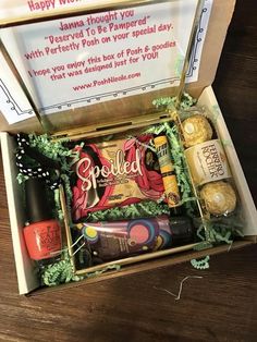 Subscription box ideas  www.PoshNicole.com #perfectlyposh #subscriptionboxes #natural #crueltyfree Subscription Box Ideas, Subscription Ideas, Reward Board, Homemade Face Cream, Lush Products, Black Skin Care, Homemade Facials, Monthly Subscription Boxes, Anti Aging Face Cream