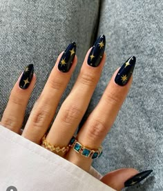 Star Nail Designs, Unghie Sfumate, Dark Blue Nails, Navy Nails, December Nails, November Nails, Nagel Tips, January Nails, Winter Nail Art