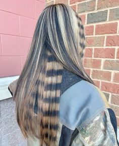 Hair Stripes, Hair Color Streaks, Dyed Hair Inspiration, Hair Stylies, Scene Hair