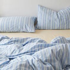 Summer Stripes Bedding Set Bedding Photography, Single Bedding Sets, Room Decor Grunge, Room Decor Dark, Twin Xl Duvet Covers, Striped Bedding, Striped Duvet, Striped Duvet Covers, Full Bedding Sets