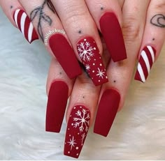 Kutek Disney, Unghie Sfumate, Red Christmas Nails, Snowflake Nails, Stick On Nails