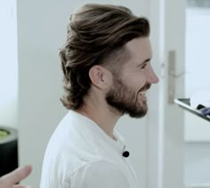 Medium Long Hair Styles Men With Beard, Jeff Wittek Beard, Mullet Hairstyle Short Hair, Back Long Hair Styles Men, Jeff Wittek Hair Mullet, Jeff Wittek Mullet, Jeff Wittek Hair, Long Hair With Beard, Men Short Hair Fade