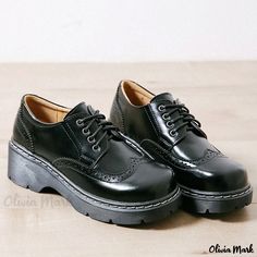 Olivia Mark - Platform Color Shoes in Various Sizes Platform Oxfords Outfit, Frat Boy Outfit, Brogues Womens, Oxford Loafers, Sport Slippers, 90s Hip Hop Fashion, Black Platform Shoes, Color Shoes, Canvas Boots