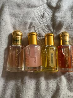 Arabic Perfume Aesthetic, Indian Perfume, Cloud By Ariana Grande, Scent Layering, Collection Perfume, Fragrance Lab, Musk Perfume, Pretty Perfume Bottles, Fragrances Perfume Woman