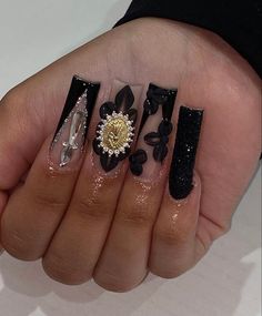 Latina Nail Ideas, Red Charro Nails, Black Latina Nails, Virgencita Nails, Hispanic Nails, Chicano Nails, Short Coffin Nails Designs, Emerald Nails, Quinceanera Nails