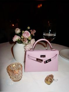 Hermes Mini Kelly Pink, Pink Hermes Kelly, Hermes Kelly Aesthetic, Kelly Birkin Bag, Hermes Bags Aesthetic, Kelly Bag Aesthetic, Mini Kelly Hermes Outfit, Hermes Kelly Pink, Pink Kelly Bag