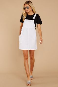 Trendy White Jumper - Short Overall Jumper - Playsuit - $42.00 – Red Dress White Overall Dress, Overall Dress Outfit, College Attire, Summer Outfit Guide, Trendy Jumpers, 2019 Outfits, Classy Fall Outfits, Jumper Short, Fashion Shorts