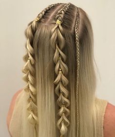 Κούρεμα Bob, Hairstyle Examples, Second Day Hairstyles, Long Blonde, Hairdo For Long Hair, Long Hair Girl, Hairstyles For School