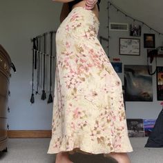 Floral Coquette Maxi Skirt 

- The cutest skirt perfect for all seasons! Especially fall and spring with that pretty beige and pink color combo <3 
- I’m 5’4 and a small or 4/6 in pants for reference! It fall just at my hips for a lower waist fit. There is NO stretch to the waist, it has a zipper. 

• No PayPal plz and Ty!  

#cottagecore #boho #coquette Boho Coquette, Beige And Pink, Flowy Maxi Skirts, Cute Skirts, It's Fall, Color Combo, Color Combos, All Seasons, Pink Color