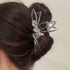 Brand New! Silver Tone Metal Material Fairy With Rhinestone Accents This Claw Clip Is Gorgeous! Artsy Hair, Hair Twisters, Luxy Hair Extensions, Mini Hair Straightener, Claw Hair Clip, Silver Hair Clip, Tortoise Hair, Hair Straightener And Curler, Metal Wings