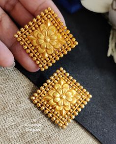 Gold Studs Earrings Indian, Ear Rings For Women, Aesthetic Earring, Gold Studs Earrings, Necklace Women Gold, Women Gold Chain, Gold Earrings Indian, Gold Jewels Design