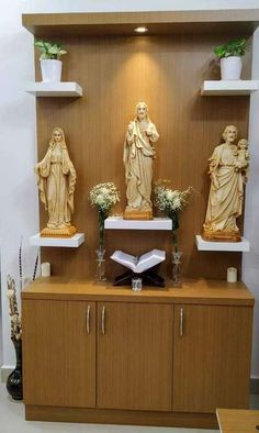 Christian Room, Christian Room Decor, Altar Catholic, Storage Furniture Design, Prayer Design, Budget House Plans, Altar Space