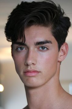 Round Face Men, 얼굴 드로잉, Wavy Hair Men, Men Haircut Styles, Corte De Cabelo Masculino, Round Face Haircuts, Mens Haircuts Short, Trendy Haircuts