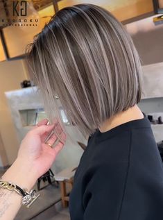 Short Hair Color And Highlights, Hair Color For Greying Hair, Balayage Highlights Short Hair, Balayage For Short Hair, Highlights For Short Hair, Short Hair Color Highlights, Short Hair With Highlights, Grey Hair Short, Hair Color For Short Hair