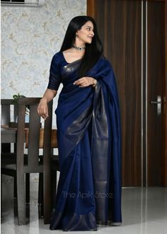 South Indian Fashion Saree, Soft Silk Sarees Blouse Designs, Desi Saree Look, Saree Ideas For Wedding, Blue Saree Look, Aesthetic Sarees, Traditional Saree Look, South Indian Look, Blouse Designs For Silk Sarees