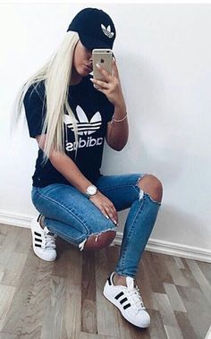 ** New Streetwear Daily ** Back To School Style 2023, Teenager Outfits Girls Style, Teenage Girls Outfits, Popular Girl Outfits, Outfit 2015, Sporty Casual Outfits, Look Legging