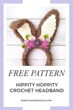 a crocheted bunny ears headband with flowers on it and the words free pattern hippy hoppity crochet headband