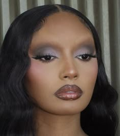 Cool Tone Makeup Black Women, Fall Makeup Dark Skin, Winter Glam Makeup Looks, Makeup Inspiration Black Women, Cool Tone Makeup Looks, Tiana Parker, Future Makeup, Editorial Make-up, Full Glam Makeup