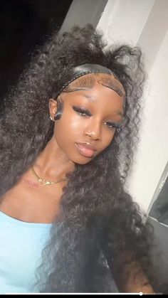 Cute Straight Backs, Half Up Half Down Wig Black Women, Deep Wave Frontal Wig Hairstyles, Half Up Half Down Wig, Wig Hairstyles Ideas, Pretty Wig, Hairstyle For Black Women, Protective Hairstyles For Natural Hair, Hairstyle Inspo