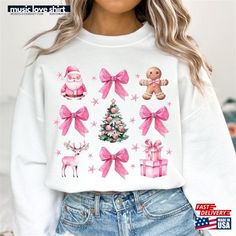 Coquette Pink Christmas Sweatshirt Classic Preppy Christmas Shirts, Vintage Christmas Shirt, Preppy Christmas, Sweatshirt Trendy, Coquette Pink, Bow Christmas, Christmas Tshirt, Christmas Bows, Christmas Stickers