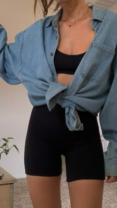 2021 Outfits, Looks Jeans, Parent Trap, Foto Poses, 2021 Fashion, Winter Trends, Grunge Style, Looks Style