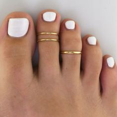 Adjustable Gold Toe Rings Double Line and Classic Toe Ring - Etsy Toe Ring Designs, Gold Toe Rings, Legs Ring, Rings Minimalist, Beauty Pics, Ear Climber, Party Clothes, Plastic Ring, 12 Pm